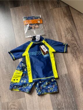 Skin Kids Navy & Neon Yellow Rashguard Swim Set